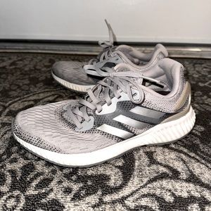 Adidas Aerobounce Running Shoe Womens Size 8